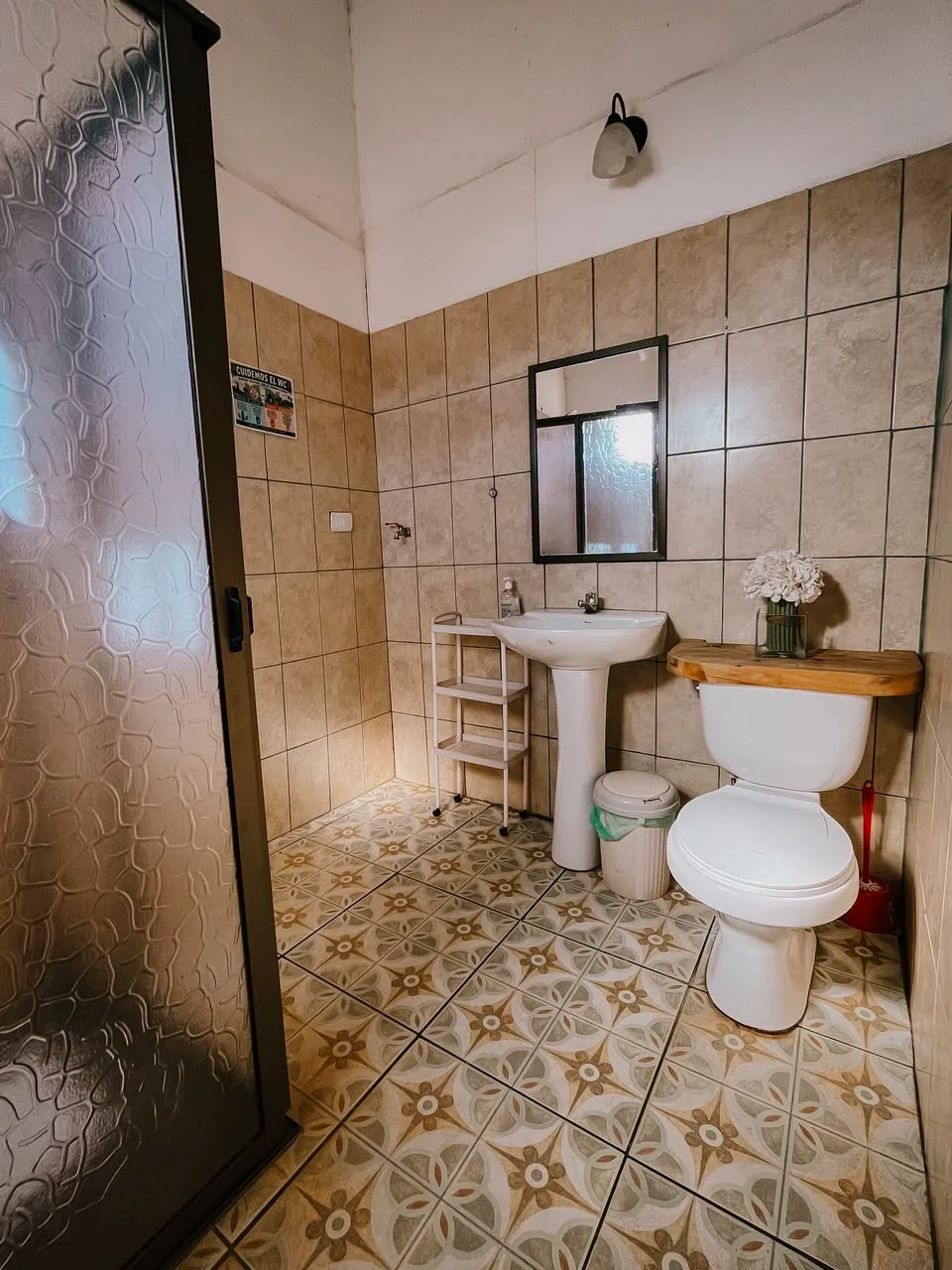 Baño de Kauaraki Henua Iti